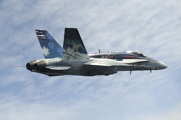  Sky-Lens'Aviation'. Gallery Flying with the RCAF CF-18 Hornet Demonstration Team : Photo 3